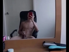 Singaporean cutie masturbates and cums